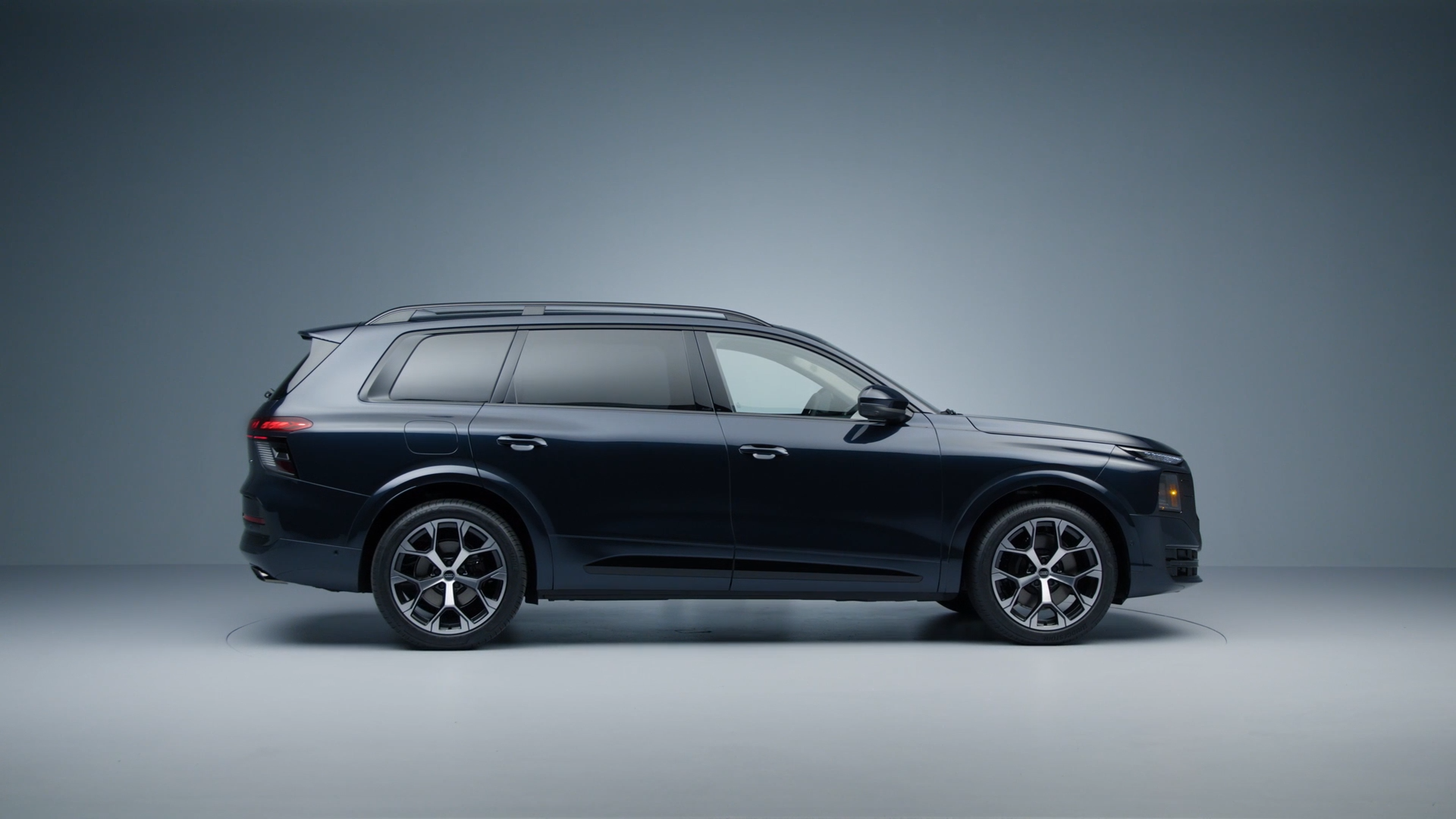 Range can reach roughly 450 kilometres