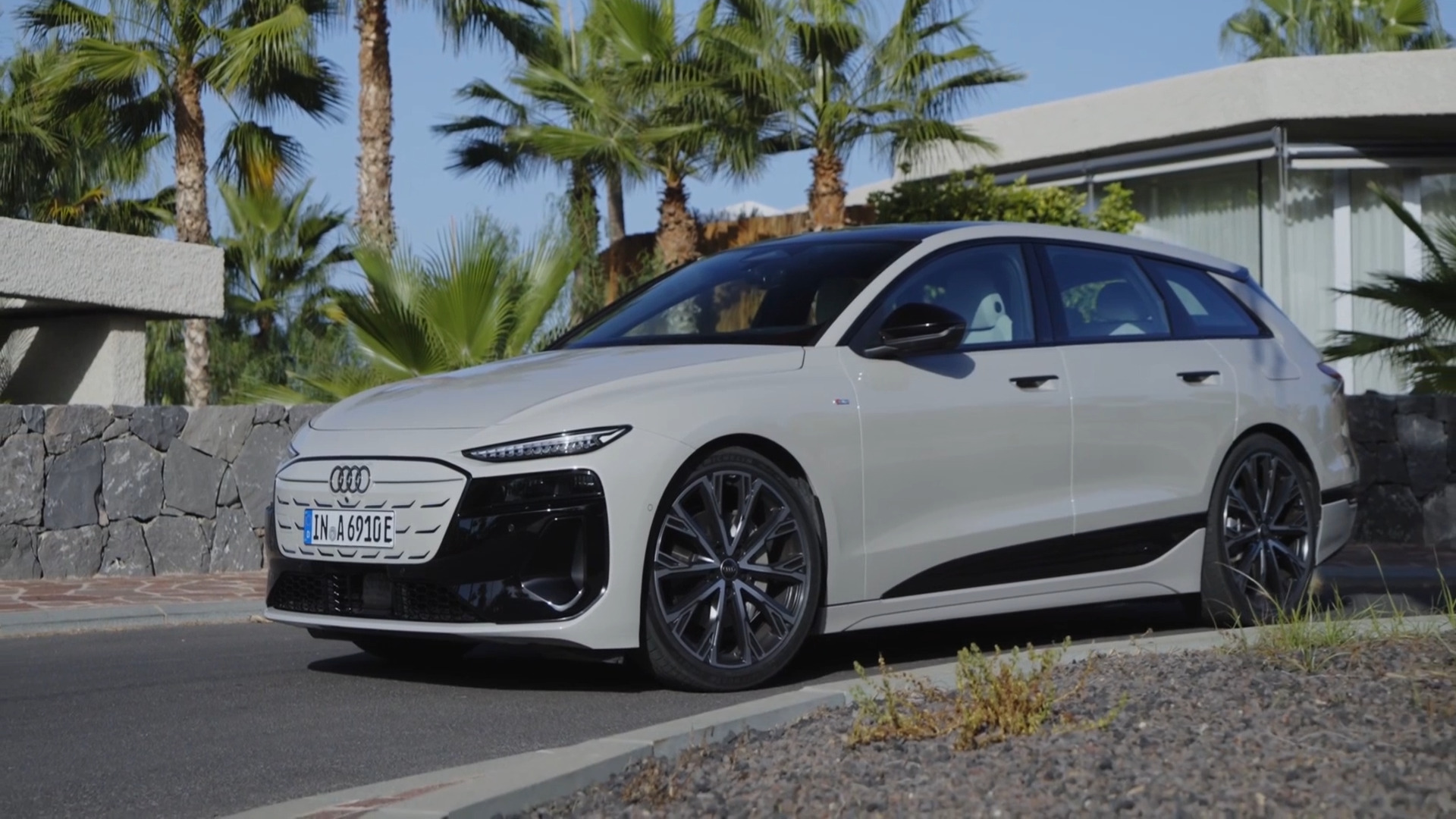 Powertrain, future vs. classic